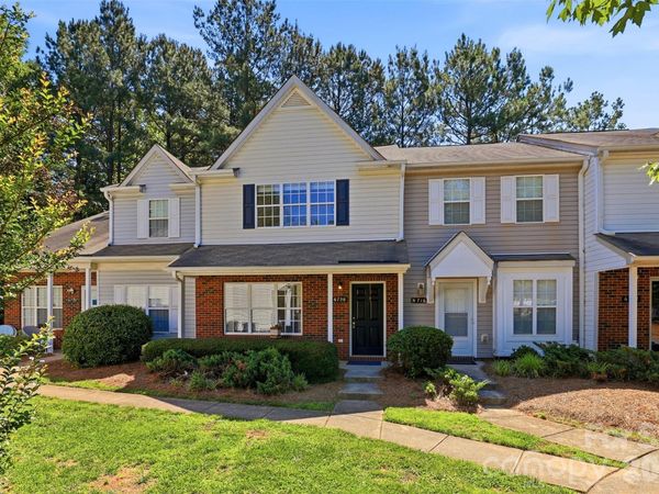 6720 Cypress Tree Lane, Charlotte, NC 28215