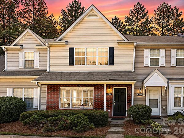 6720 Cypress Tree Lane, Charlotte, NC 28215