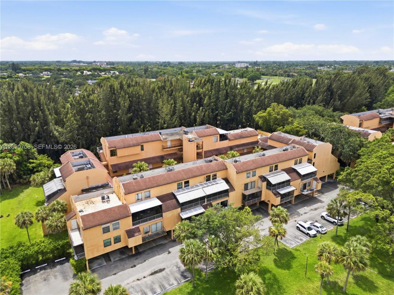 430 Commodore Dr , Unit 213, Plantation, FL 33325 Photo