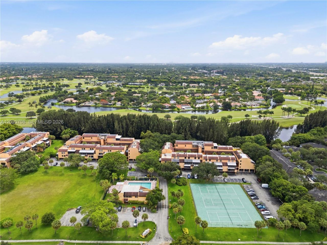 430 Commodore Dr , Unit 213, Plantation, FL 33325 Photo