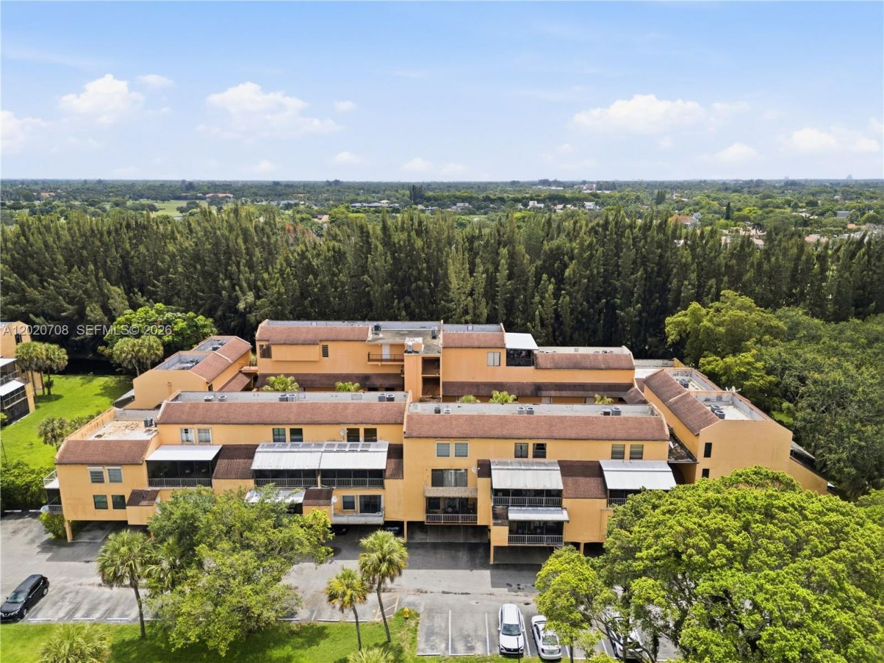 430 Commodore Dr , Unit 213, Plantation, FL 33325 Photo