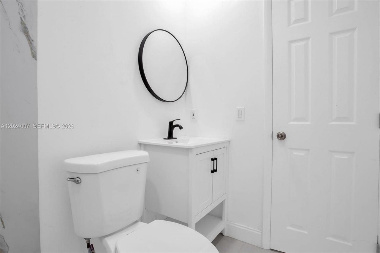 2920 NW 69th St, Unit A, Miami, FL 33147 Photo