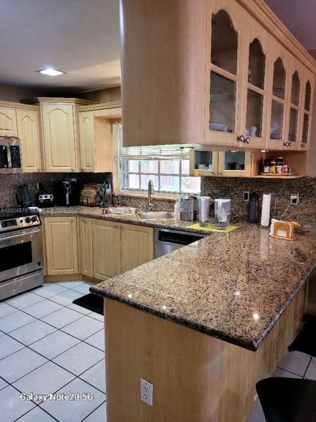 9114 SW 163rd Ter , Palmetto Bay, FL 33157 Photo