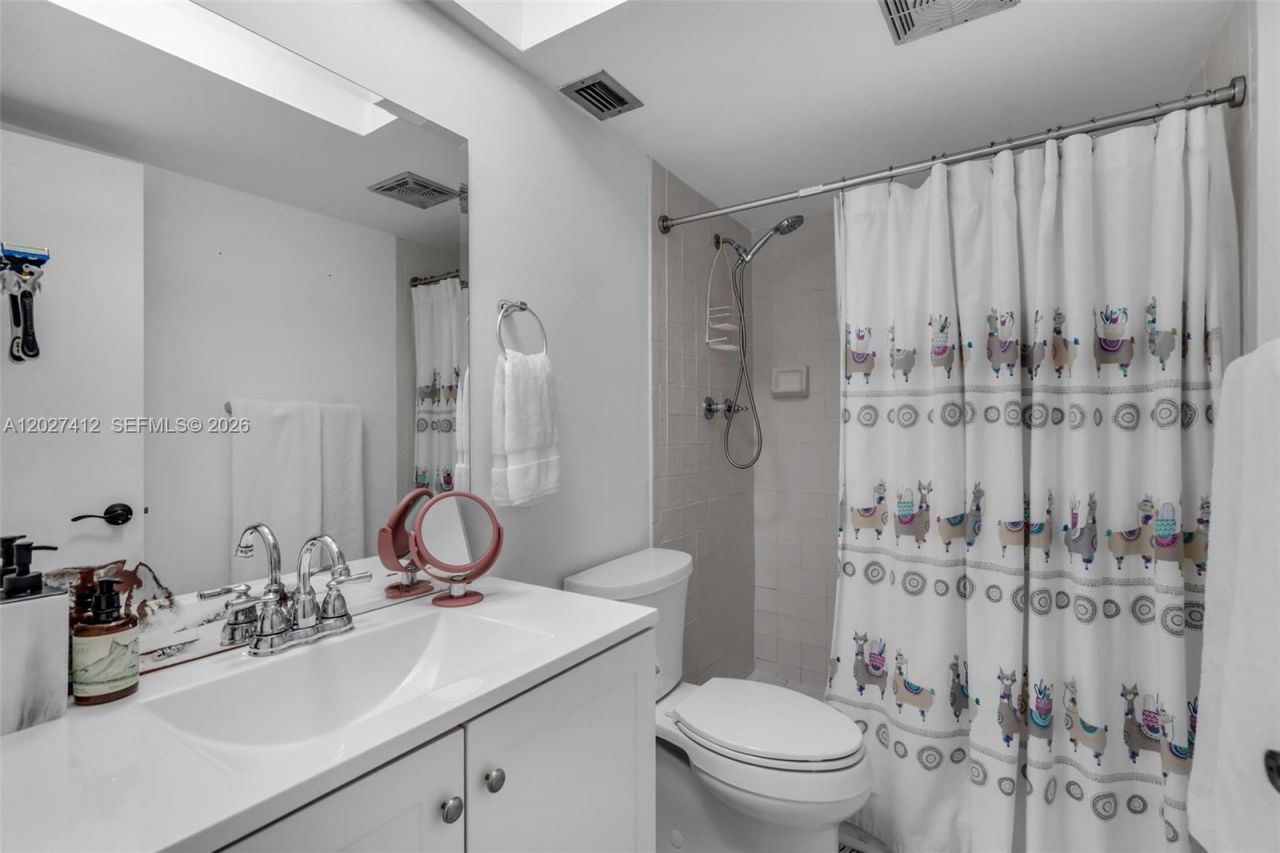 420 NW 70th Ave , Unit 228, Plantation, FL 33317 Photo