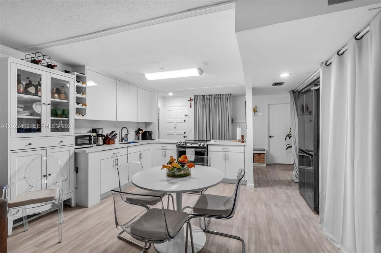 420 NW 70th Ave , Unit 228, Plantation, FL 33317 Photo