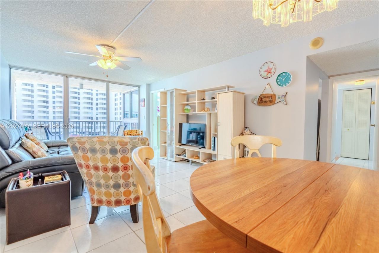 2655 Collins Ave , Unit 603, Miami Beach, FL 33140 Photo