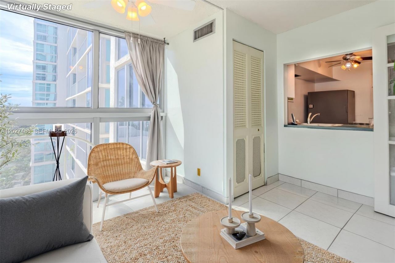 2655 Collins Ave , Unit 603, Miami Beach, FL 33140 Photo