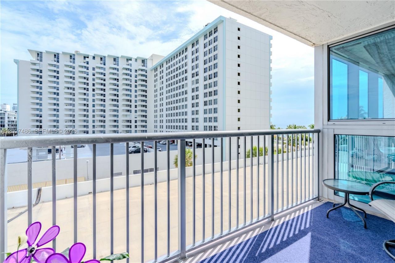 2655 Collins Ave , Unit 603, Miami Beach, FL 33140 Photo