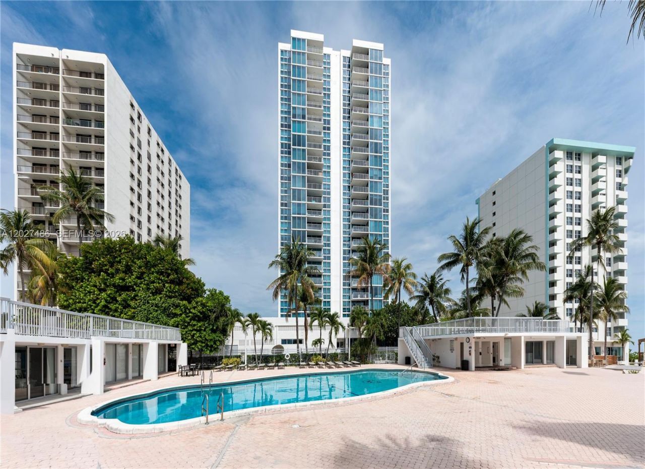 2655 Collins Ave , Unit 603, Miami Beach, FL 33140 Photo