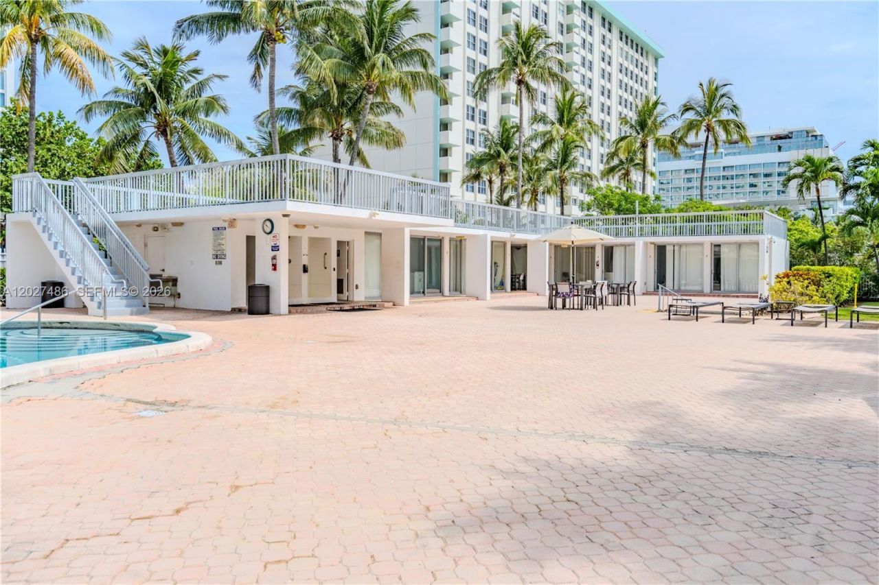 2655 Collins Ave , Unit 603, Miami Beach, FL 33140 Photo