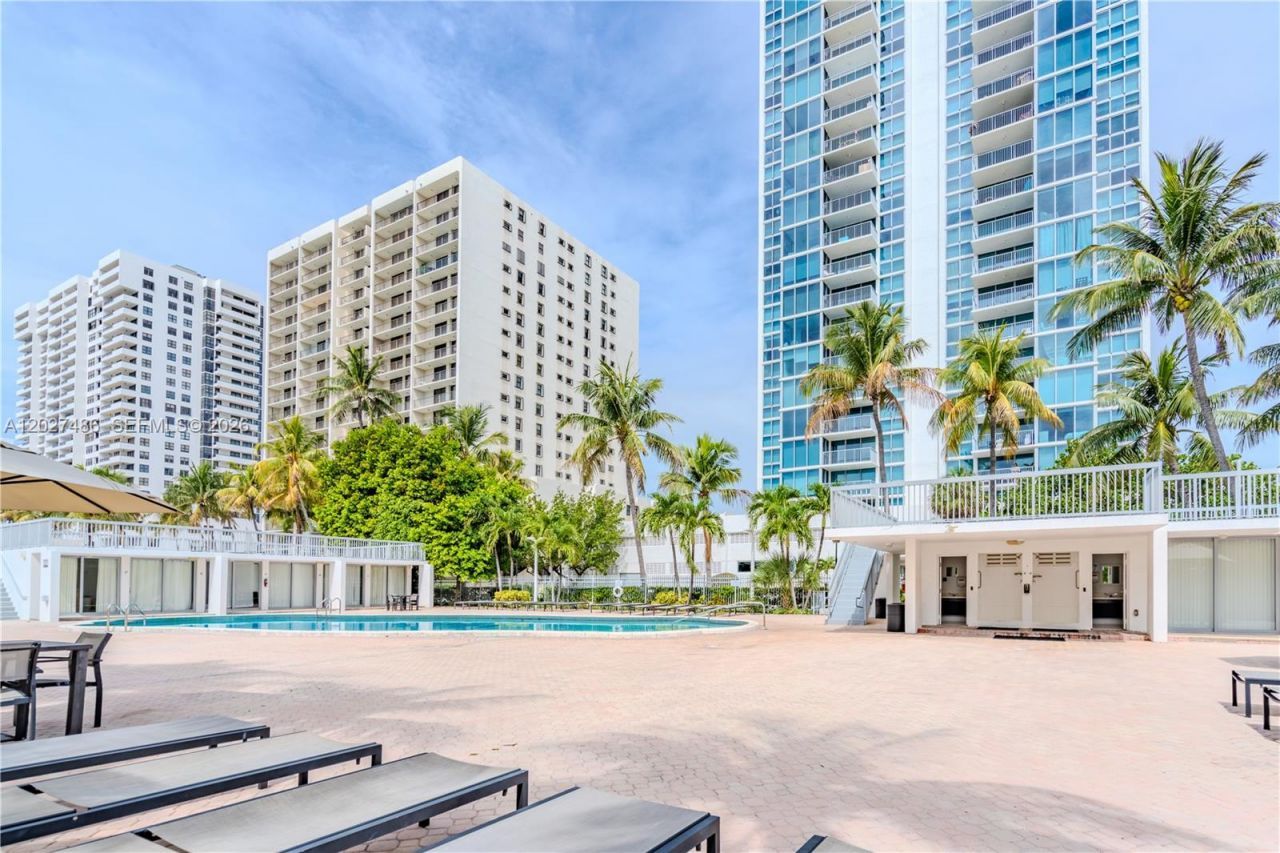 2655 Collins Ave , Unit 603, Miami Beach, FL 33140 Photo
