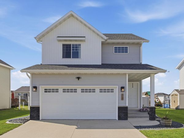 829 Cathy Drive W, West Fargo, ND 58078