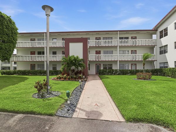 32 Fanshaw A, Unit 32, Boca Raton, FL 33434