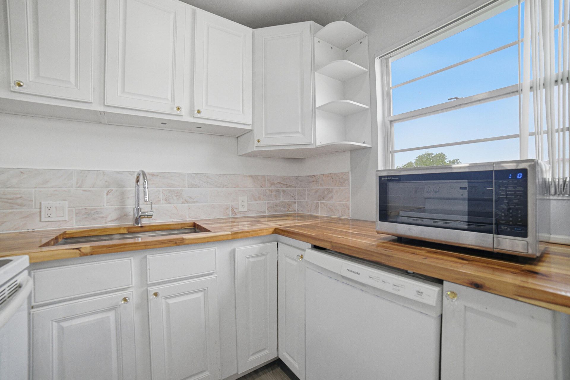32 Fanshaw A, Unit 32, Boca Raton, FL 33434 Photo