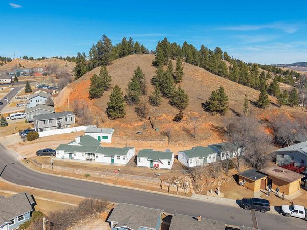 1948 HILLSVIEW DR, Rapid City, SD 57702