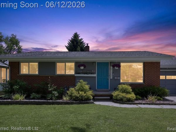 272 Lawson Street, Saline, MI 48176