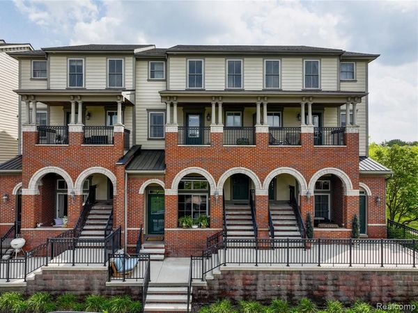 3868 Forester Boulevard , Auburn Hills, MI 48326