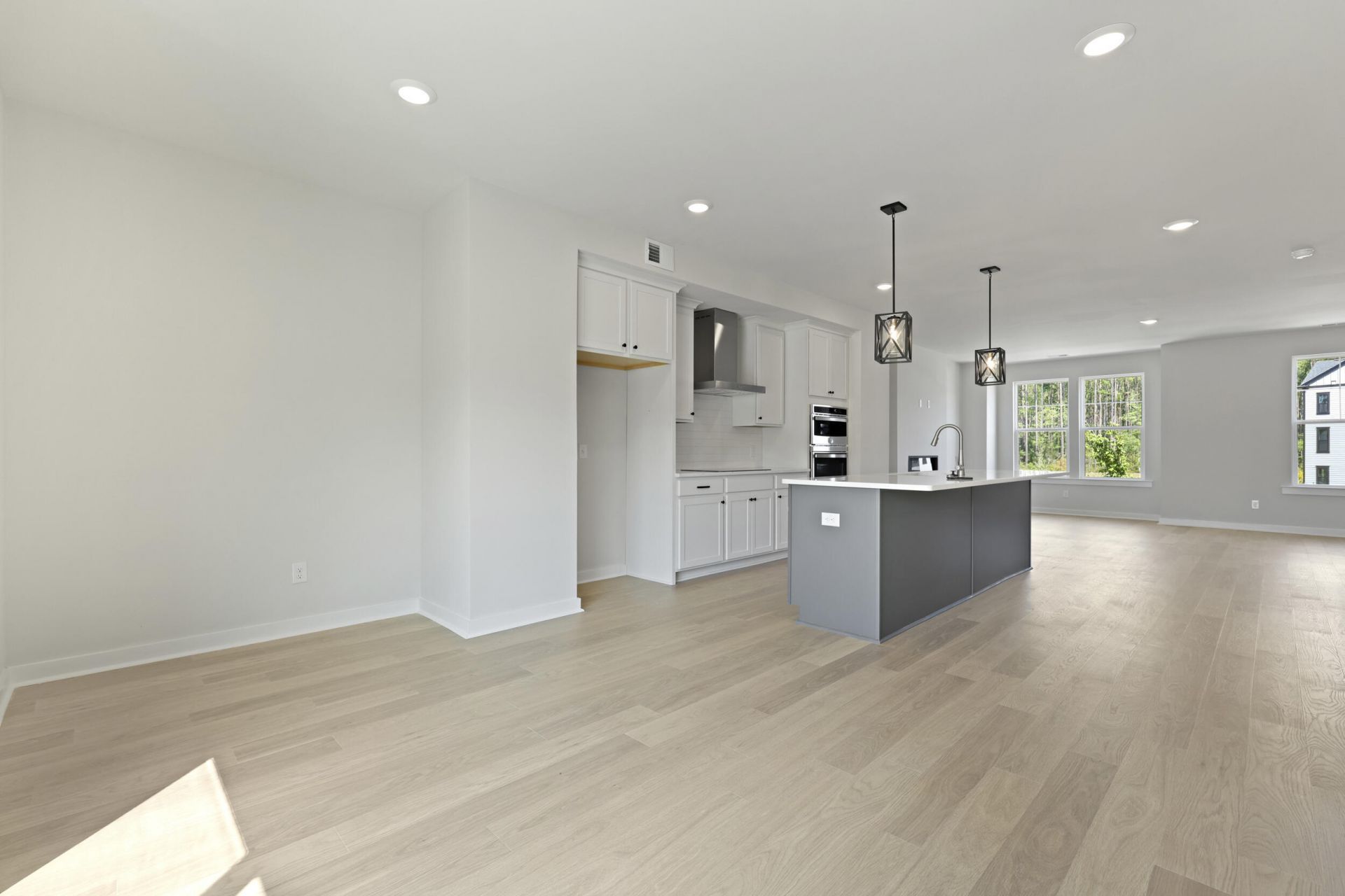 411 Talbot Drive Photo 14