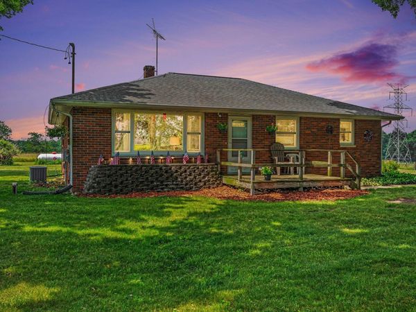 15290 Enzian Road, Plainwell, MI 49080