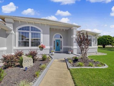 2005 Riviera Ln, Navarre, FL 32566