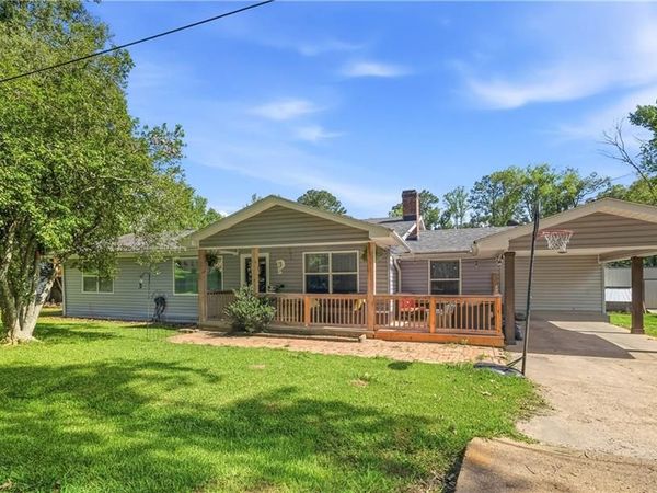 303 JAMES Drive, Ball, LA 71405