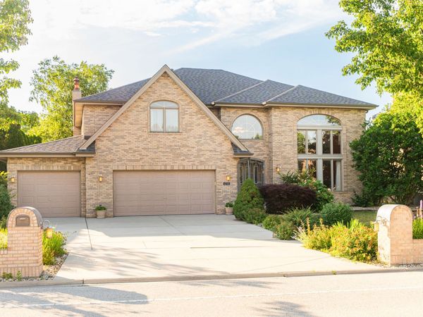 1233 Covington Drive , Lemont, IL 60439