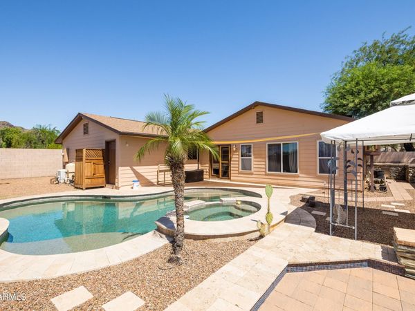 1025 E Cheryl Drive, Phoenix, AZ 85020