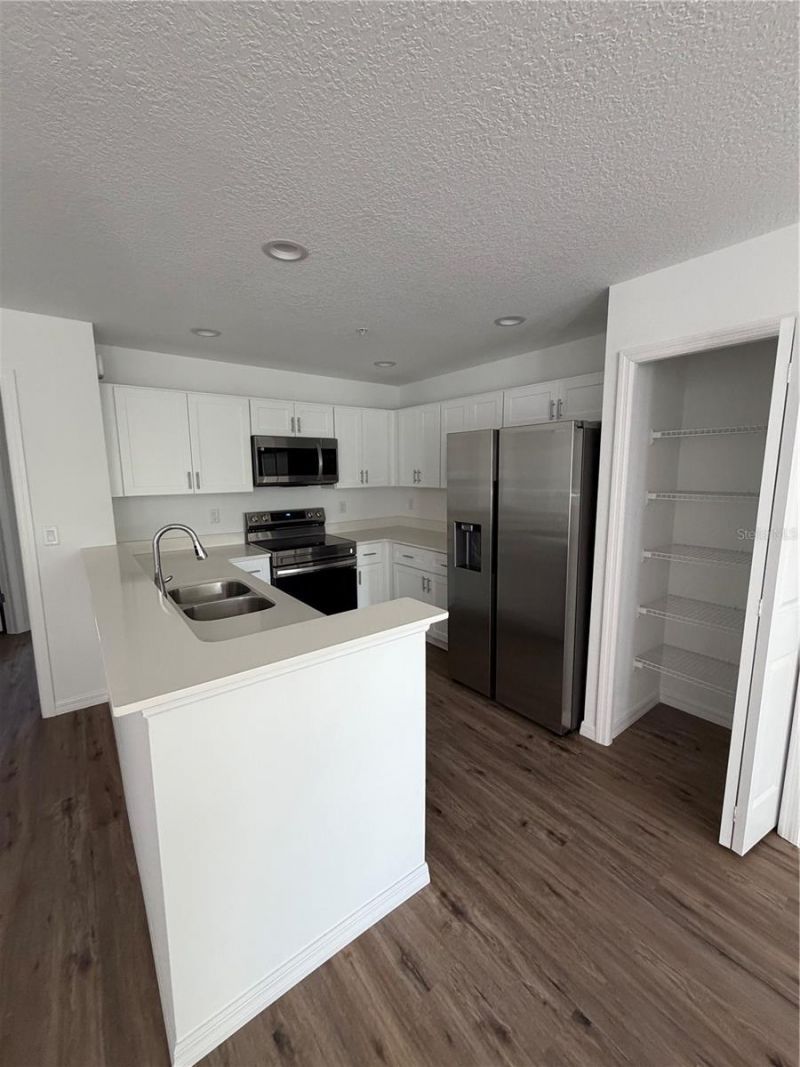 2575 6th Avenue Drive E, Bradenton, FL 34208 Photo