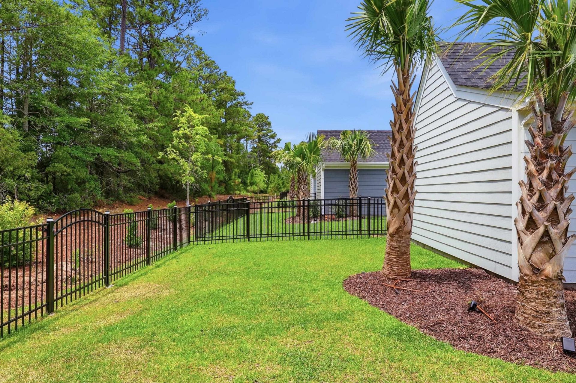 2713 Rowyn St. Photo 35