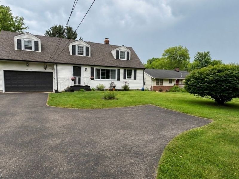 38155 Aurora Road, Solon, OH 44139 Photo 2