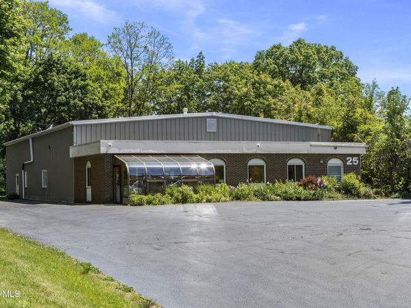 25 Delaware Avenue, Delmar, NY 12054