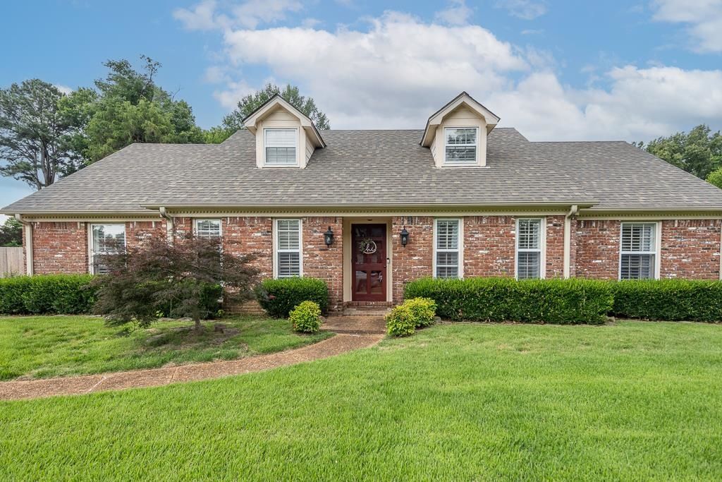 8597 Sandpoint Dr, Germantown, TN 38139 Main Photo