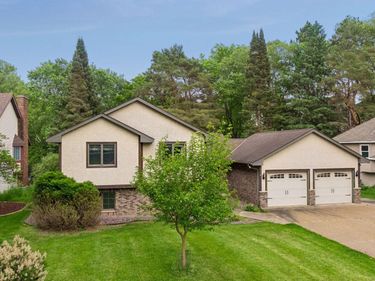 1326 Griffin Avenue, Mahtomedi, MN 55115