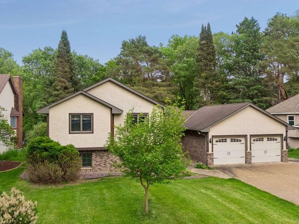 1326 Griffin Avenue, Mahtomedi, MN 55115
