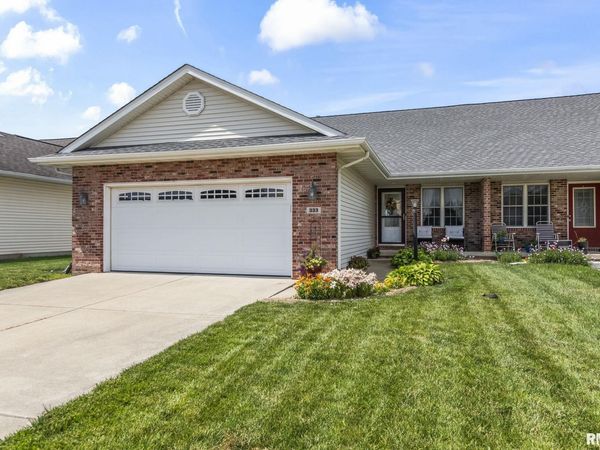333 BUTLER Lane, Chatham, IL 62629