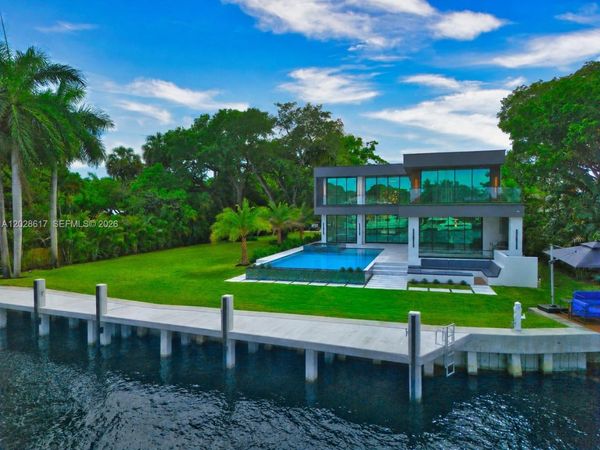 700 SW 12th Ave , Fort Lauderdale, FL 33312