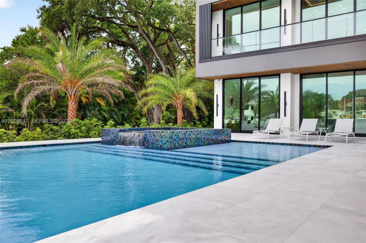 700 SW 12th Ave , Fort Lauderdale, FL 33312 Photo