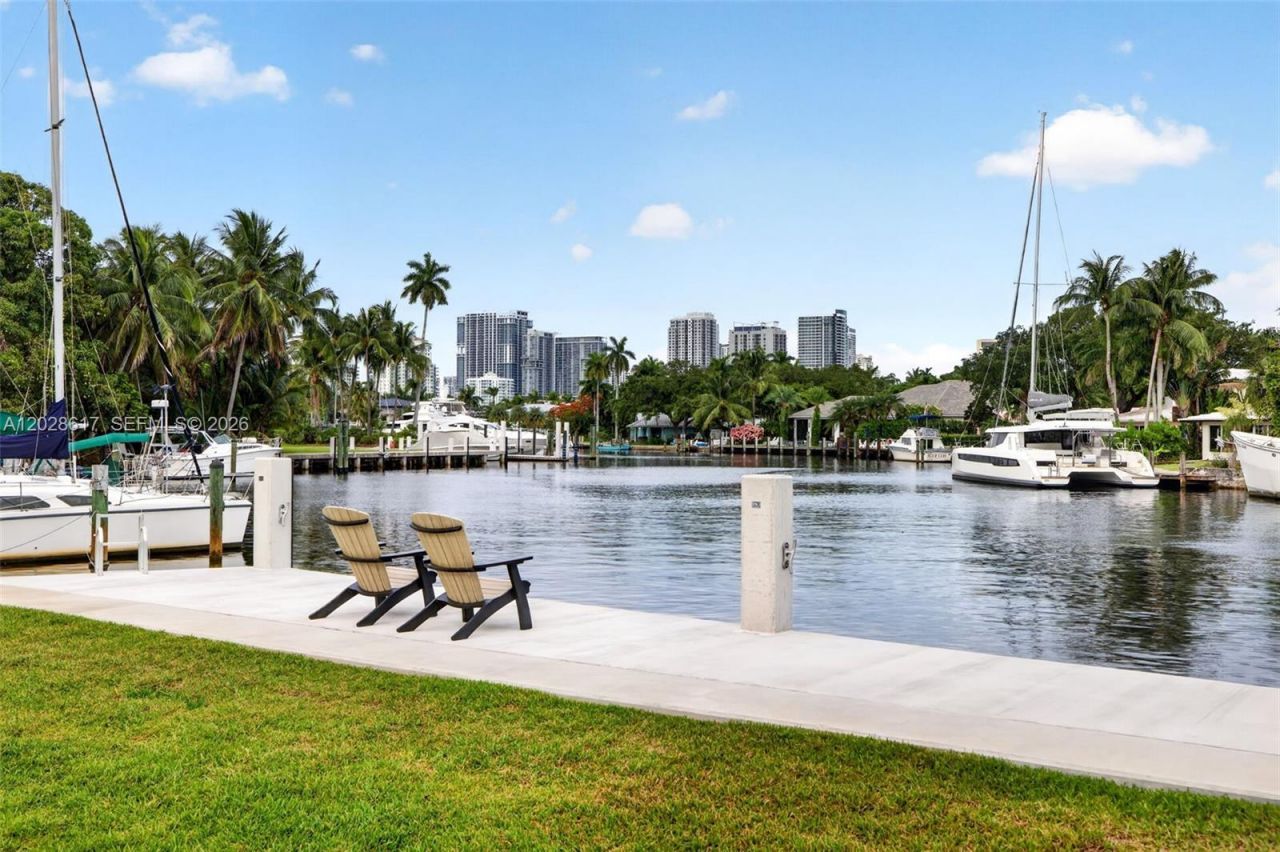 700 SW 12th Ave, Fort Lauderdale, FL 33312 Photo