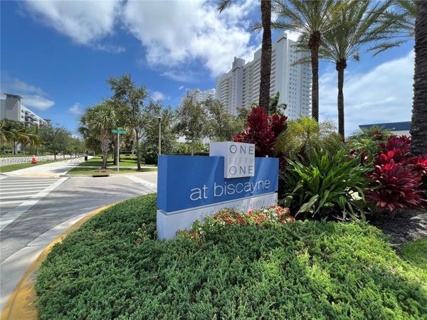 14951 Royal Oaks Ln , Unit 2002, North Miami, FL 33181