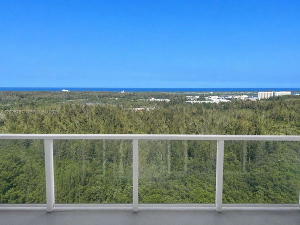 14951 Royal Oaks Ln , Unit 2002, North Miami, FL 33181