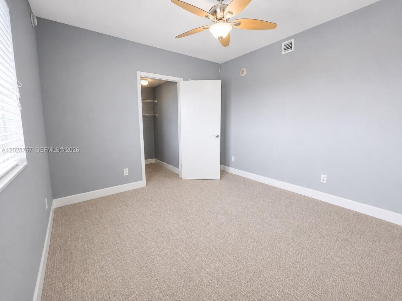 14951 Royal Oaks Ln, Unit 2002, North Miami, FL 33181 Photo