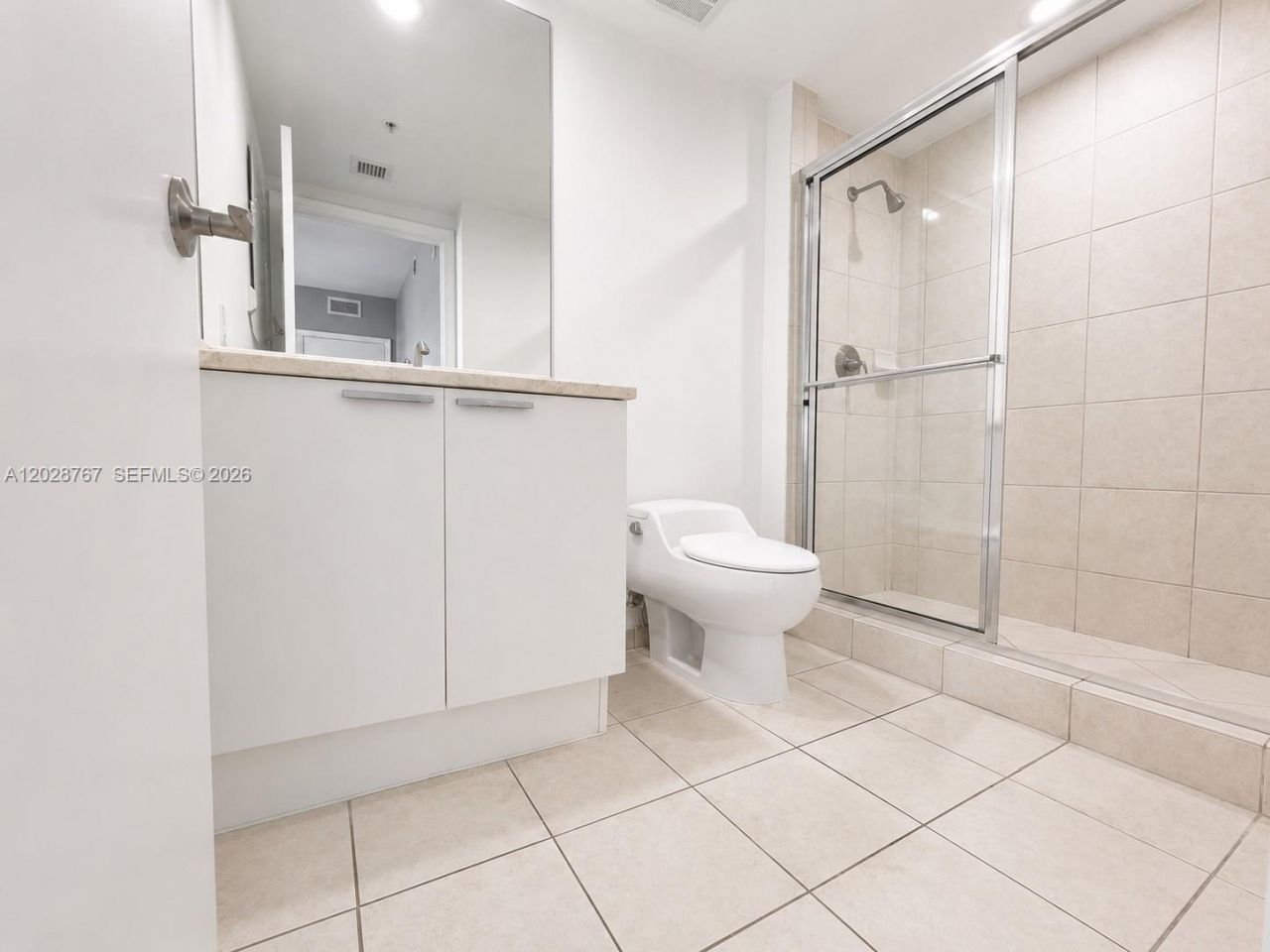 14951 Royal Oaks Ln, Unit 2002, North Miami, FL 33181 Photo