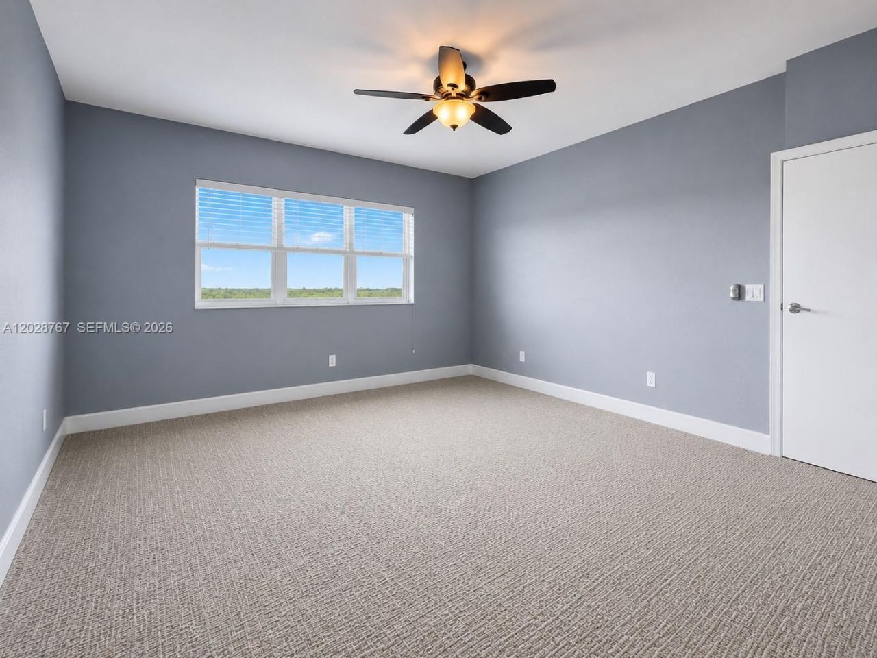 14951 Royal Oaks Ln, Unit 2002, North Miami, FL 33181 Photo