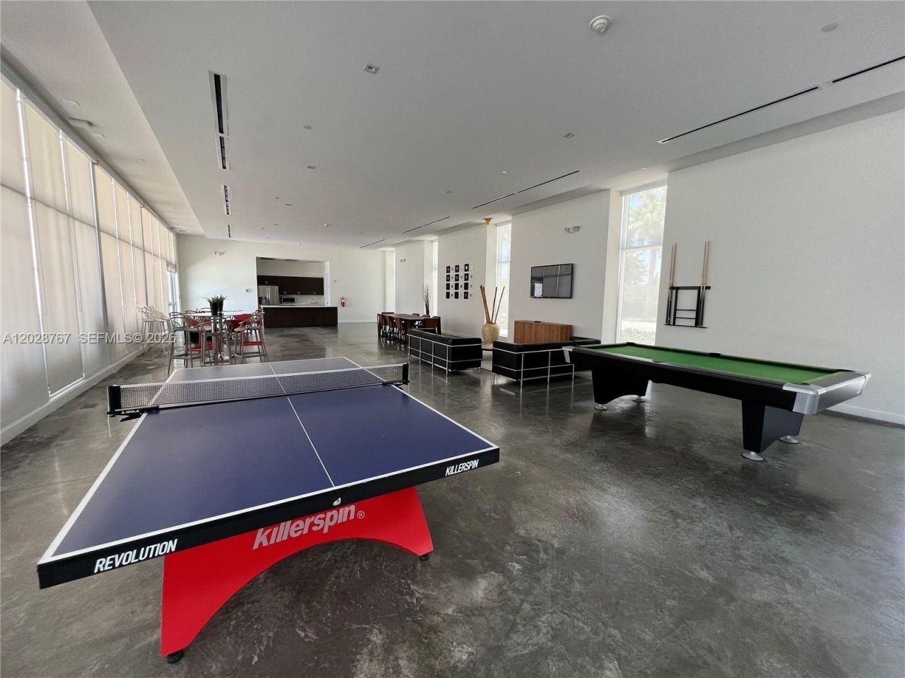 14951 Royal Oaks Ln, Unit 2002, North Miami, FL 33181 Photo