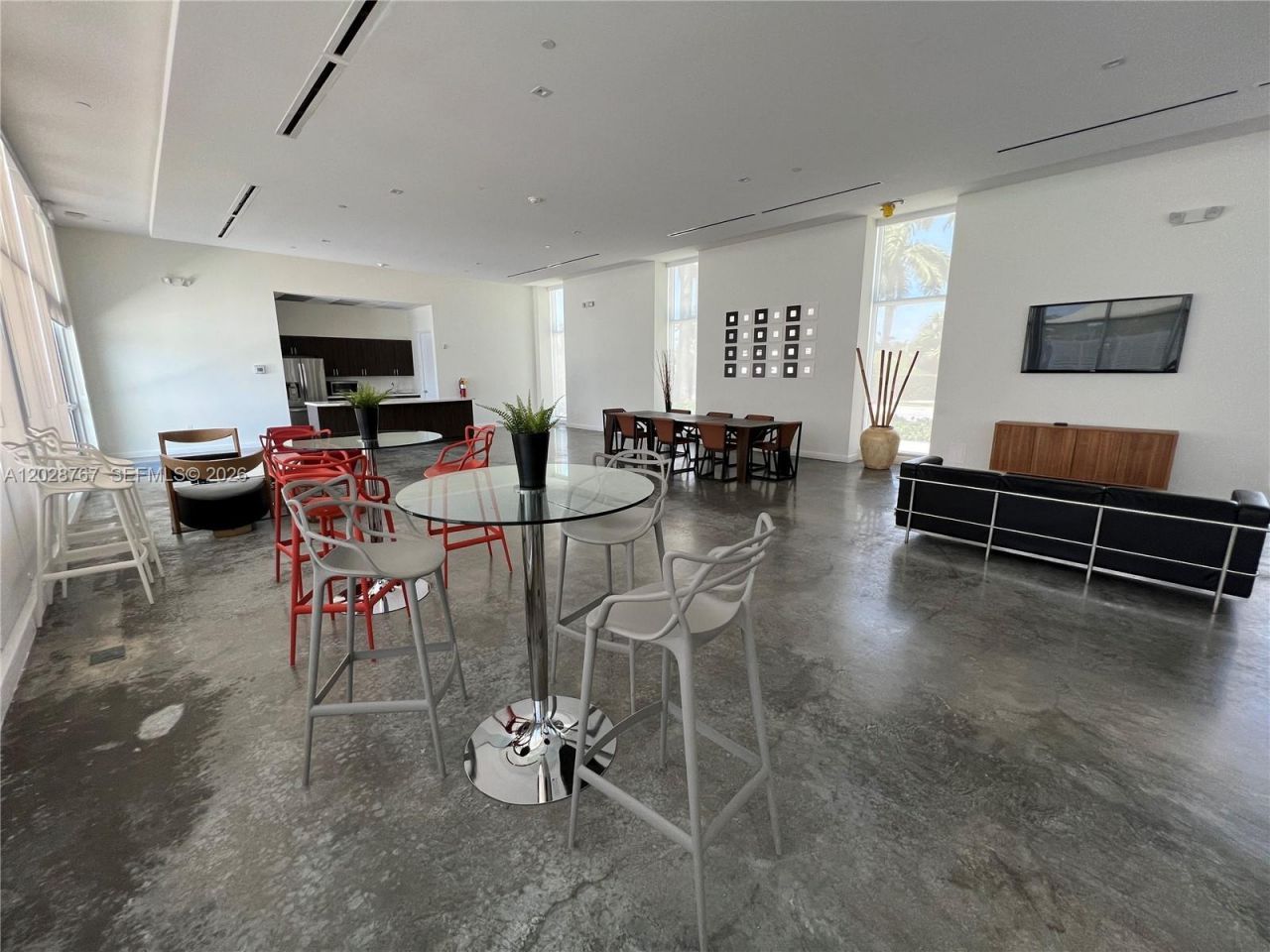14951 Royal Oaks Ln, Unit 2002, North Miami, FL 33181 Photo