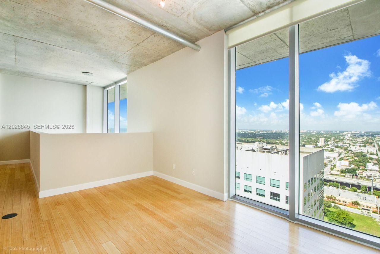 690 SW 1st Ct , Unit PHII24, Miami, FL 33130 Photo