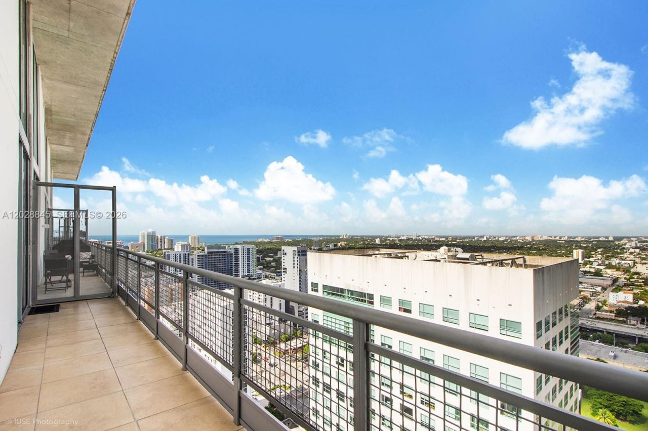 690 SW 1st Ct , Unit PHII24, Miami, FL 33130 Photo