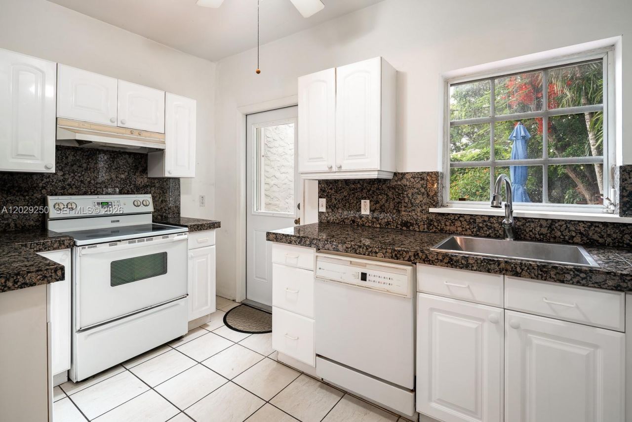 732 Majorca Ave, Coral Gables, FL 33134 Photo
