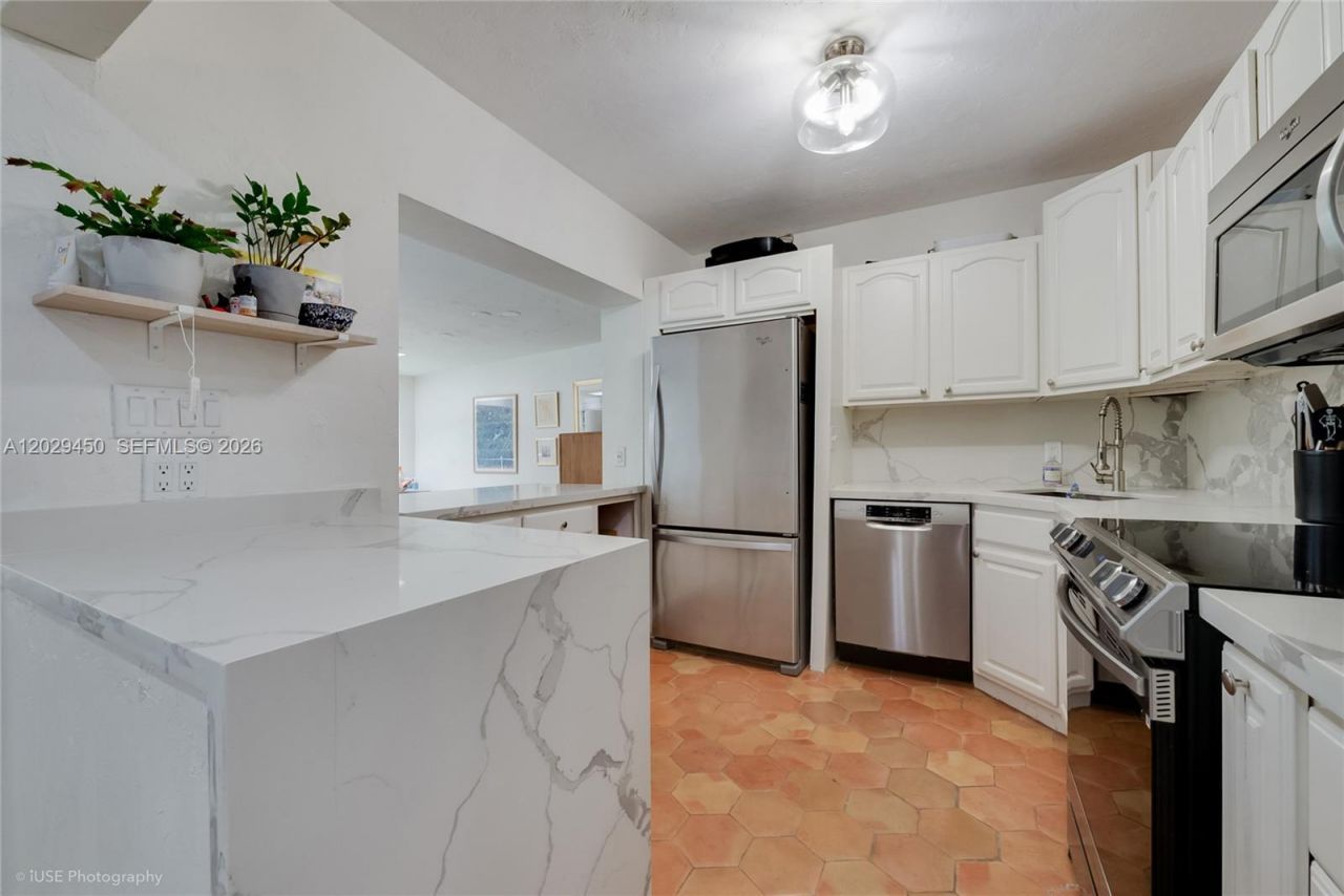 4345 SW 13th St , Miami, FL 33134 Photo