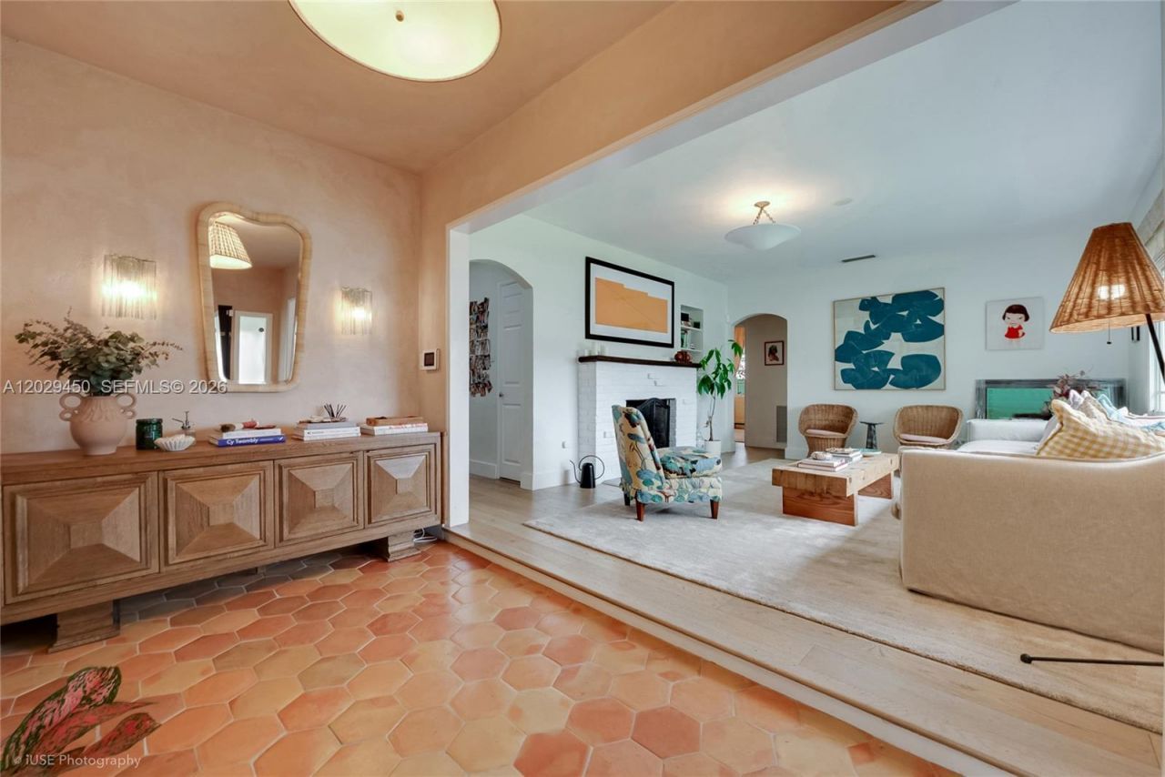 4345 SW 13th St , Miami, FL 33134 Photo